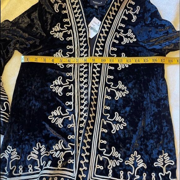 4SI3NNA Velvet Appliqué Black and Gold Jacket. - Picture 14 of 16